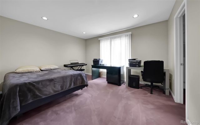 2337 HORSESHOE Drive, West Bloomfield Charter Township, MI 48322