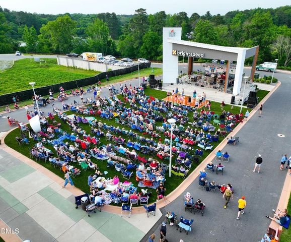 120 Mosaic Boulevard 306, Pittsboro, NC 27312