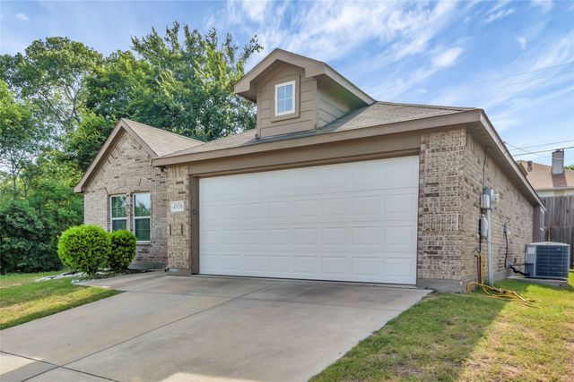 4936 Lemon Grove Drive, Fort Worth, TX 76135