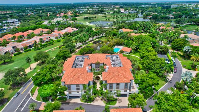 7369 Orangewood Lane 304, Boca Raton, FL 33433