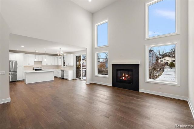 2911 Walsh Drive, Rochester Hills, MI 48309