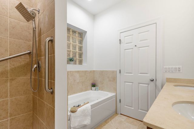 4662 N Winthrop Avenue 1S, Chicago, IL 60640