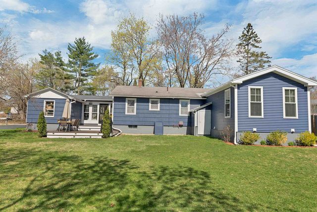 5 Pleasant Street, Merrimack, NH 03054