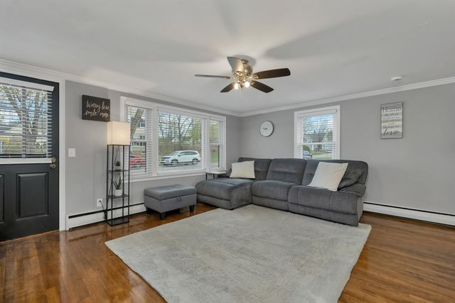 5 Pleasant Street, Merrimack, NH 03054