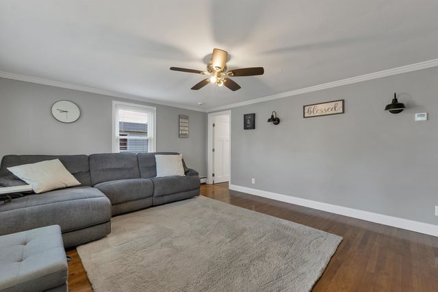 5 Pleasant Street, Merrimack, NH 03054