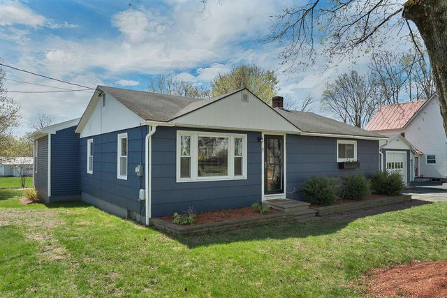 5 Pleasant Street, Merrimack, NH 03054