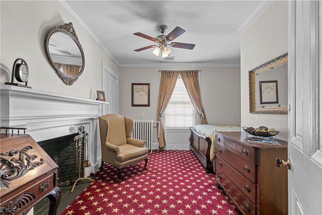 70 Church Street 3, Newport, RI 02840
