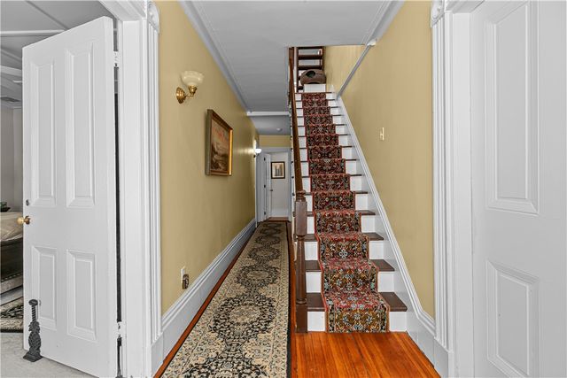 70 Church Street 3, Newport, RI 02840