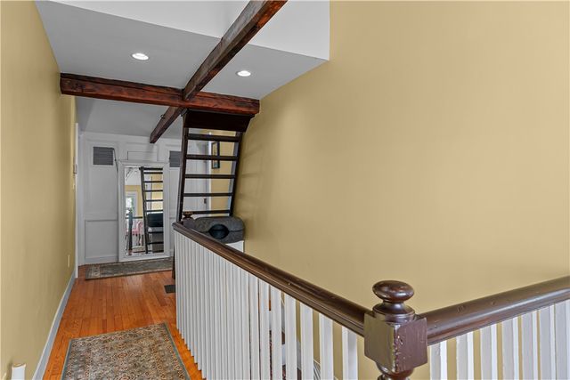 70 Church Street 3, Newport, RI 02840