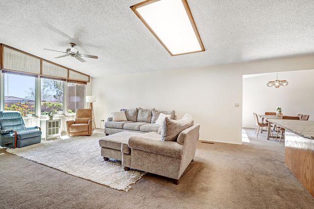 9818 Greene Avenue NW, Albuquerque, NM 87114