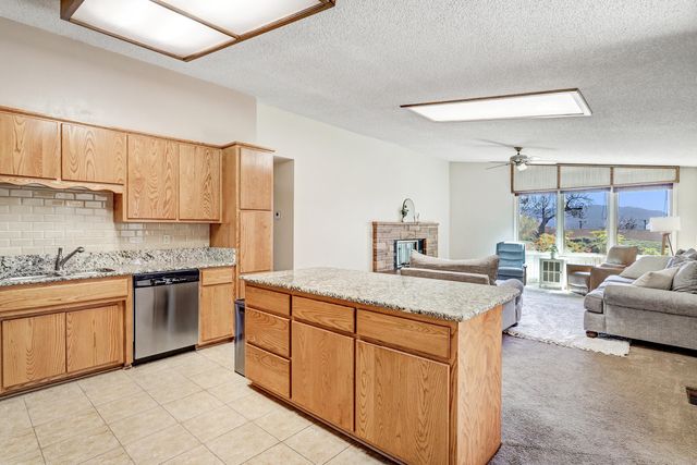 9818 Greene Avenue NW, Albuquerque, NM 87114