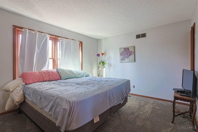 125 Hopping Court, Harrison, OH 45030