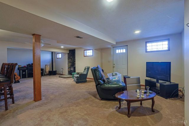 125 Hopping Court, Harrison, OH 45030