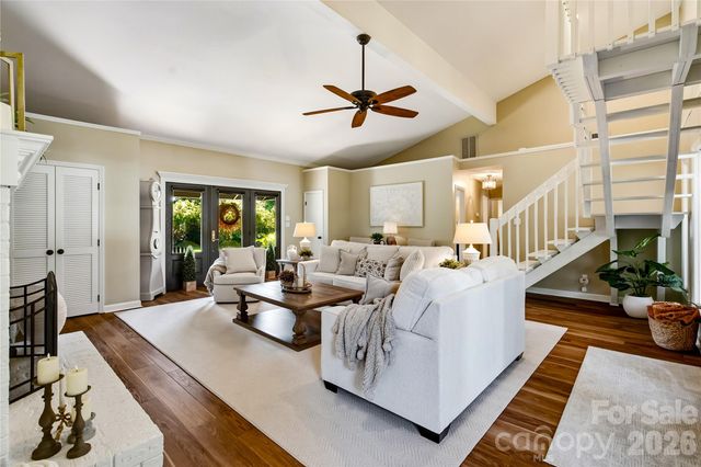 8172 Malibu Pointe Lane, Denver, NC 28037