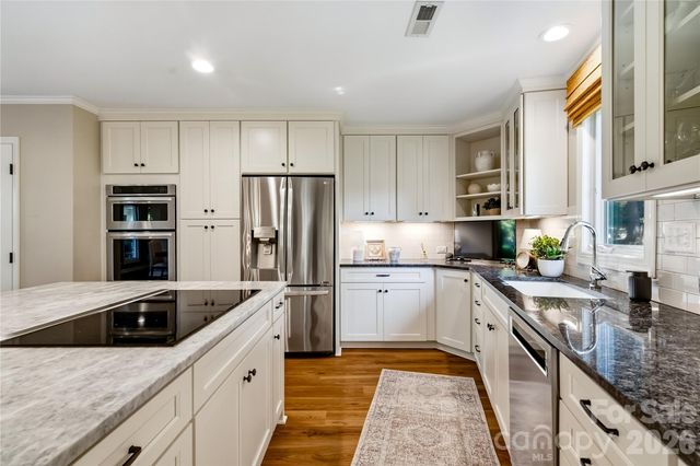 8172 Malibu Pointe Lane, Denver, NC 28037