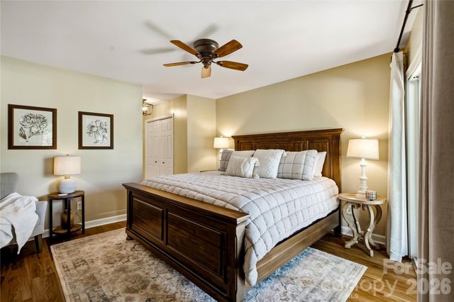 8172 Malibu Pointe Lane, Denver, NC 28037