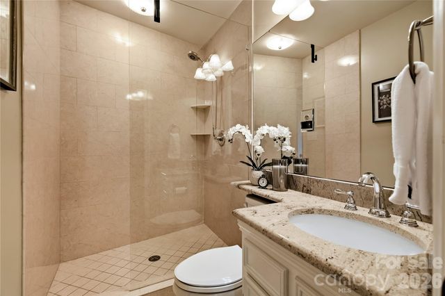 8172 Malibu Pointe Lane, Denver, NC 28037