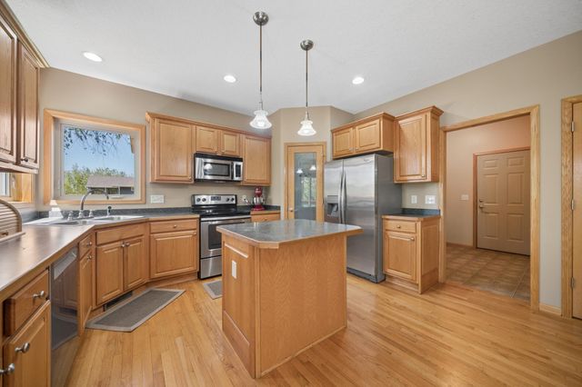 1017 Provence Lane, Belle Plaine, MN 56011