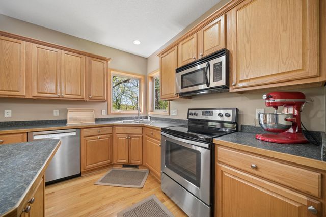 1017 Provence Lane, Belle Plaine, MN 56011