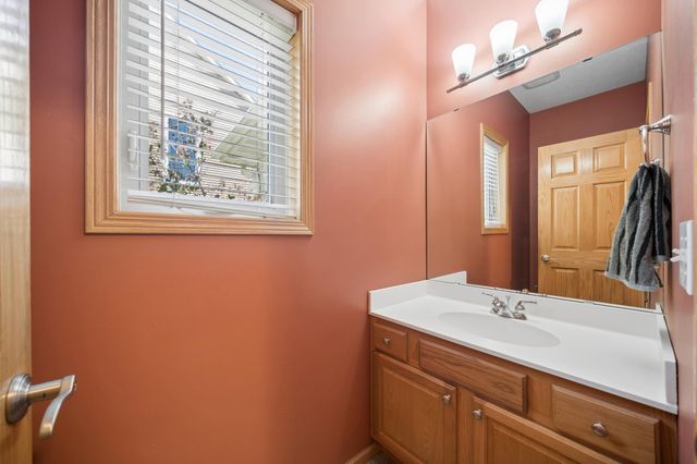 1017 Provence Lane, Belle Plaine, MN 56011