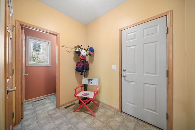 1017 Provence Lane, Belle Plaine, MN 56011