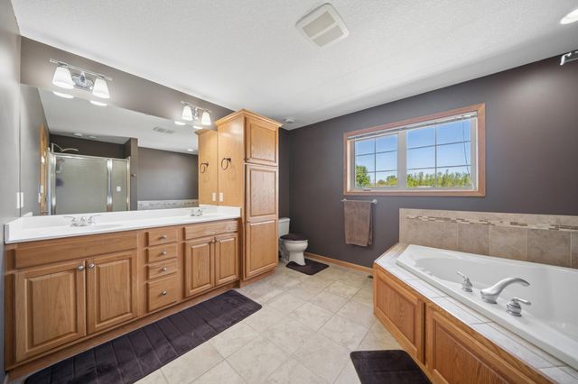1017 Provence Lane, Belle Plaine, MN 56011