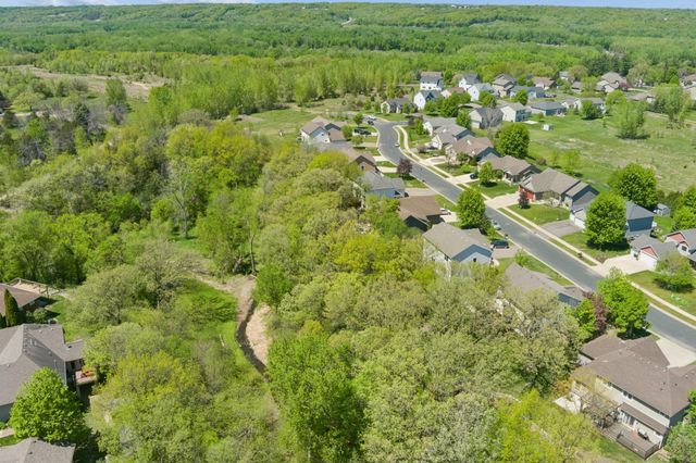 1017 Provence Lane, Belle Plaine, MN 56011