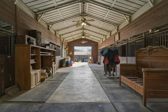 160 Eubanks Farm Road, Inman, SC 29349