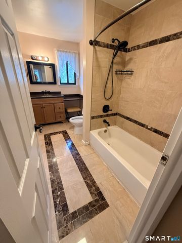 23 Margo Court 23, Cromwell, CT 06416