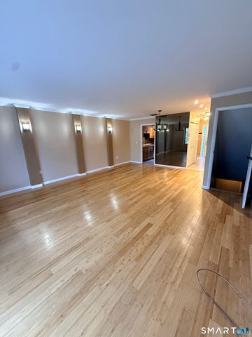 23 Margo Court 23, Cromwell, CT 06416