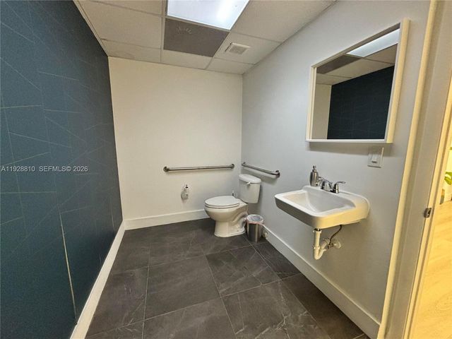 901 NE 79th St, Miami, FL 33138