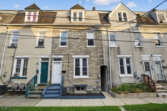 21 Reese Ct, Phillipsburg Town, NJ 08865