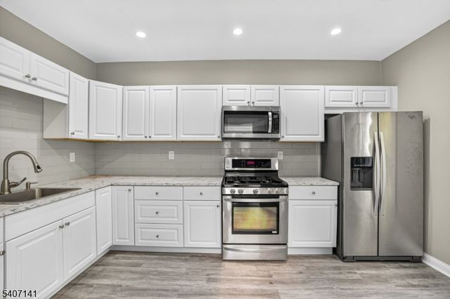 21 Reese Ct, Phillipsburg Town, NJ 08865