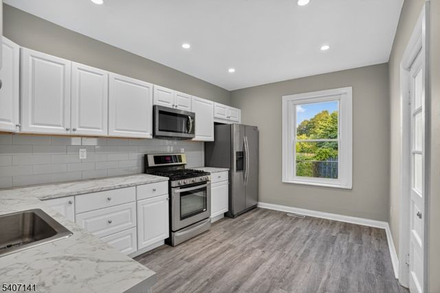 21 Reese Ct, Phillipsburg Town, NJ 08865