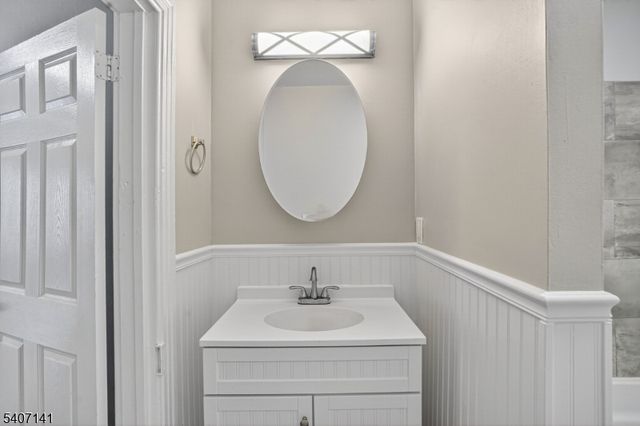 21 Reese Ct, Phillipsburg Town, NJ 08865