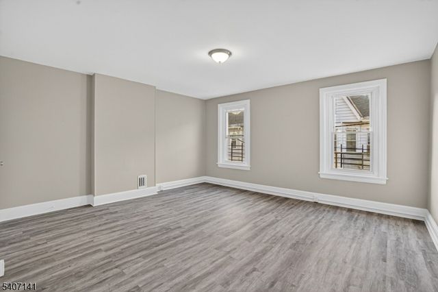 21 Reese Ct, Phillipsburg Town, NJ 08865