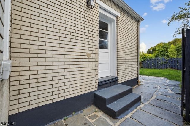 21 Reese Ct, Phillipsburg Town, NJ 08865