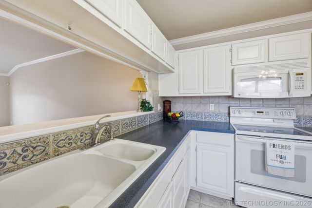 8421 S 84th East Place, Tulsa, OK 74133