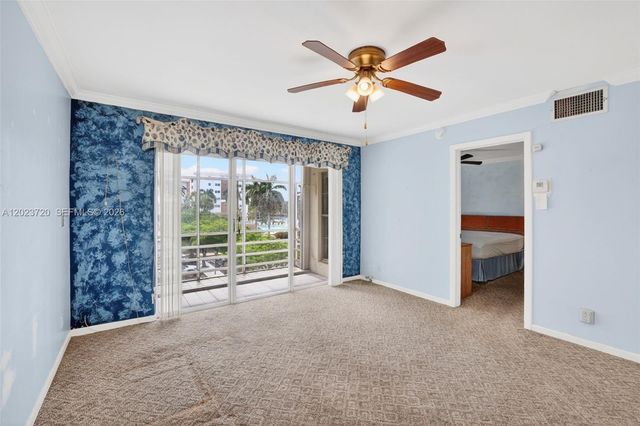 3040 NE 16th Ave 310, Oakland Park, FL 33334