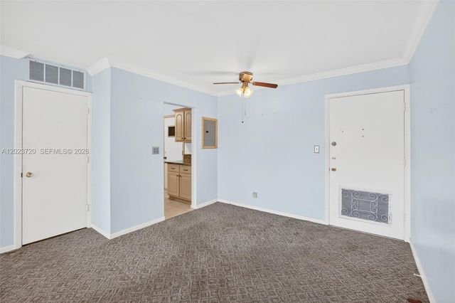 3040 NE 16th Ave 310, Oakland Park, FL 33334