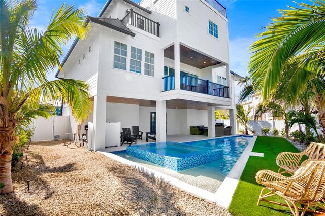 243 S HARBOR DRIVE, Holmes Beach, FL 34217