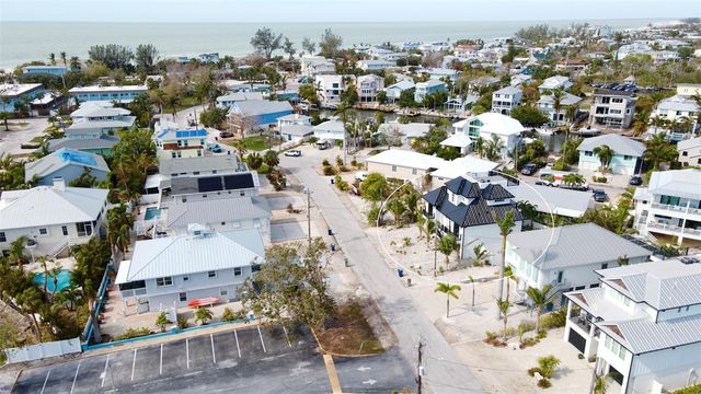 243 S HARBOR DRIVE, Holmes Beach, FL 34217