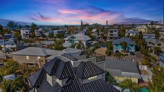 243 S HARBOR DRIVE, Holmes Beach, FL 34217