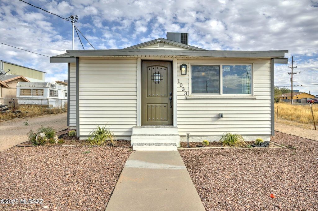 1033 S Fremont Avenue, Tucson, AZ 85719