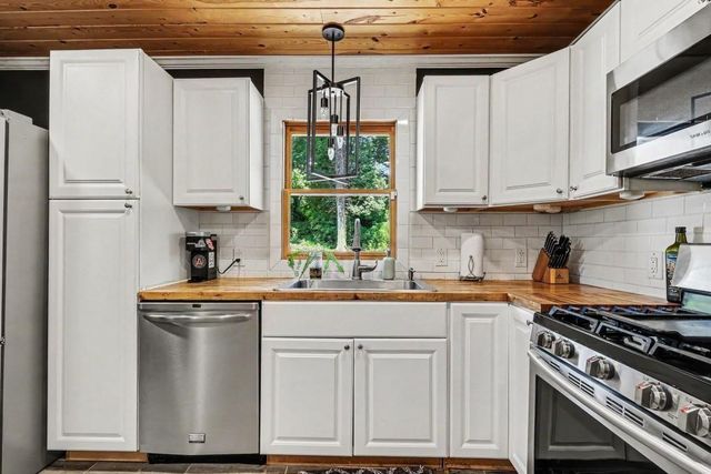 1120 Delores, Forest Park, GA 30297