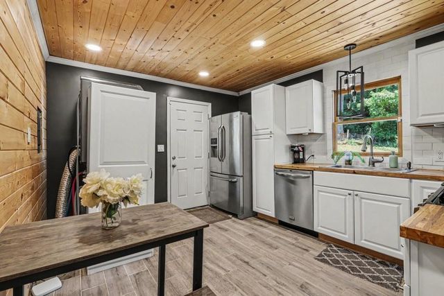 1120 Delores, Forest Park, GA 30297