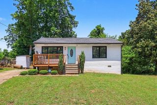 1120 Delores, Forest Park, GA 30297