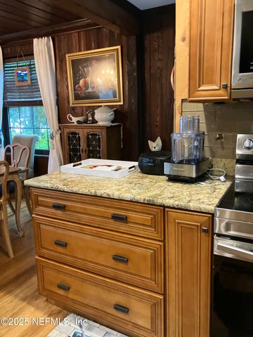 1375 CEDAR BAY Road, Jacksonville, FL 32218