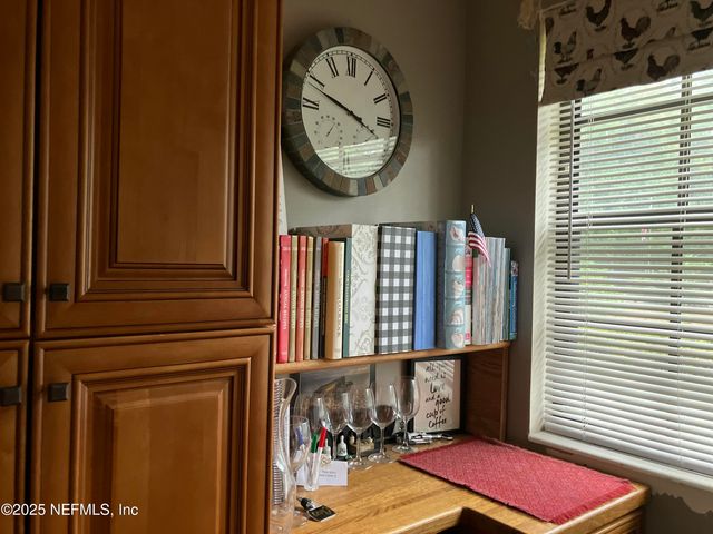 1375 CEDAR BAY Road, Jacksonville, FL 32218