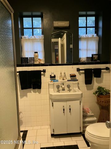 1375 CEDAR BAY Road, Jacksonville, FL 32218